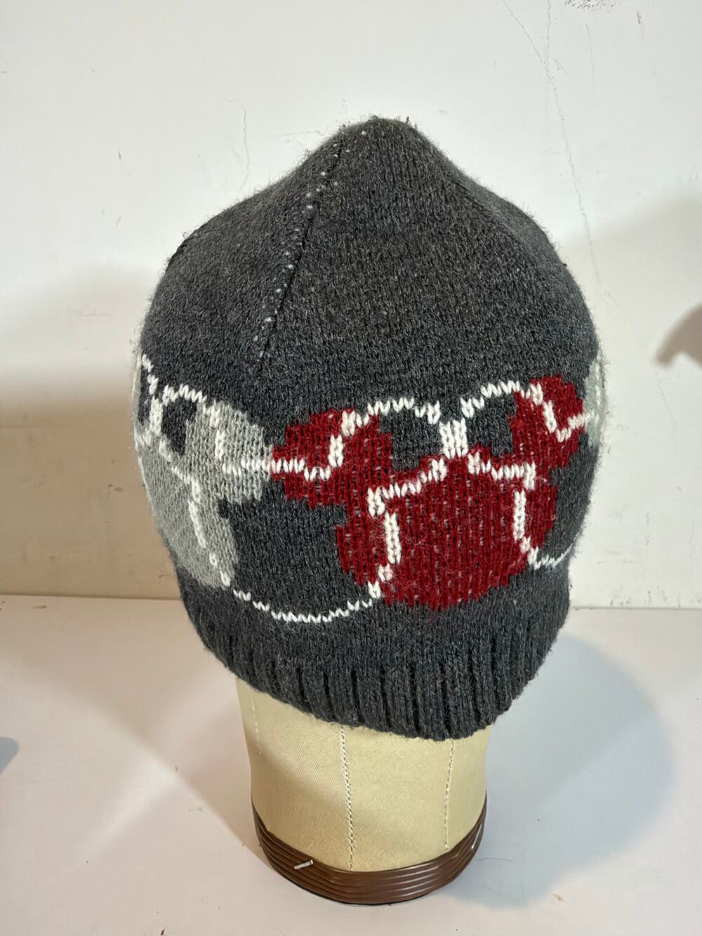 Walt Disney World vintage gray Beanie Knit Hat Disneyland mickey mouse Y2K